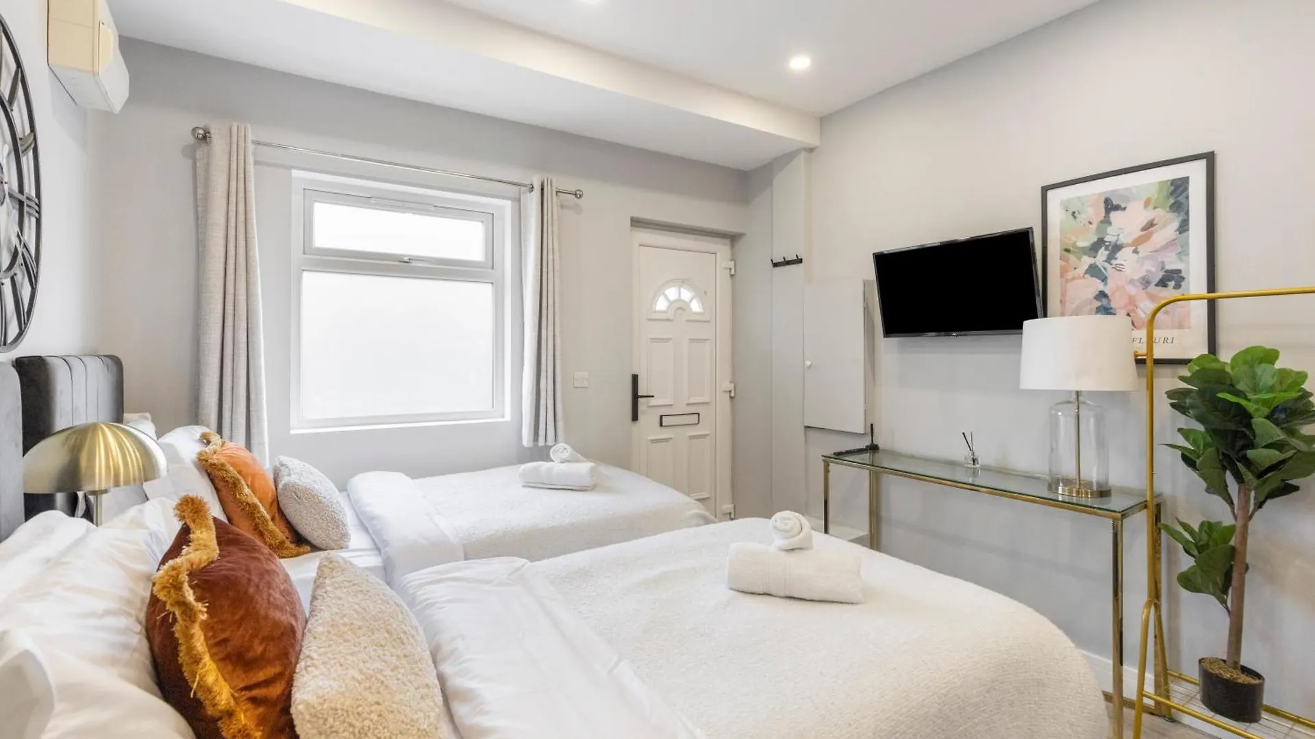 Trendy Twin Studio Modern Comfort For 2! Apartman London 0*,